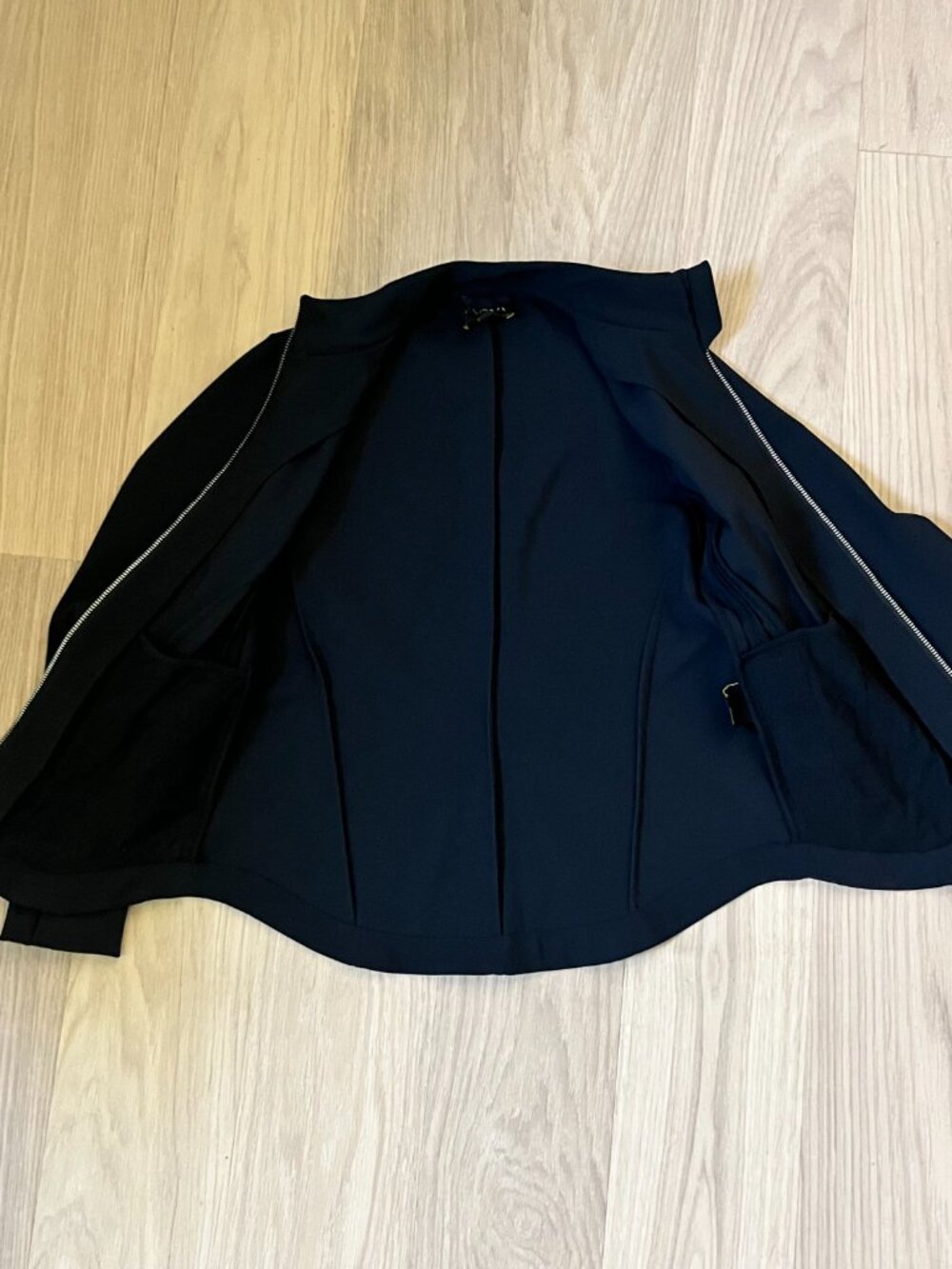 Yagya Signature Equestrian Riding Jacket Women's - Picture 4 of 9